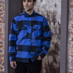 Alternative view of Camisaco andes azul y negro