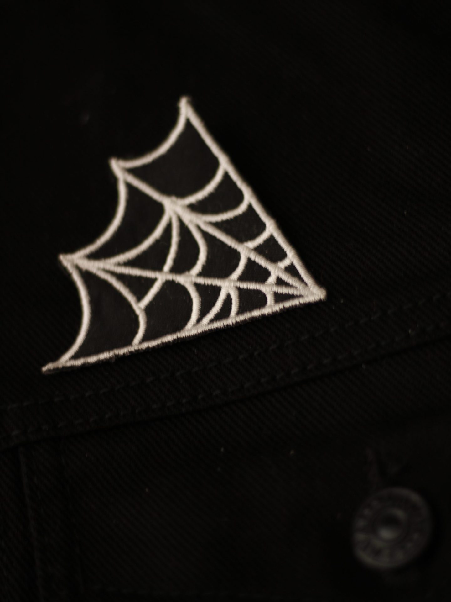 Parche tejido telaraña blanca - Imagen 2