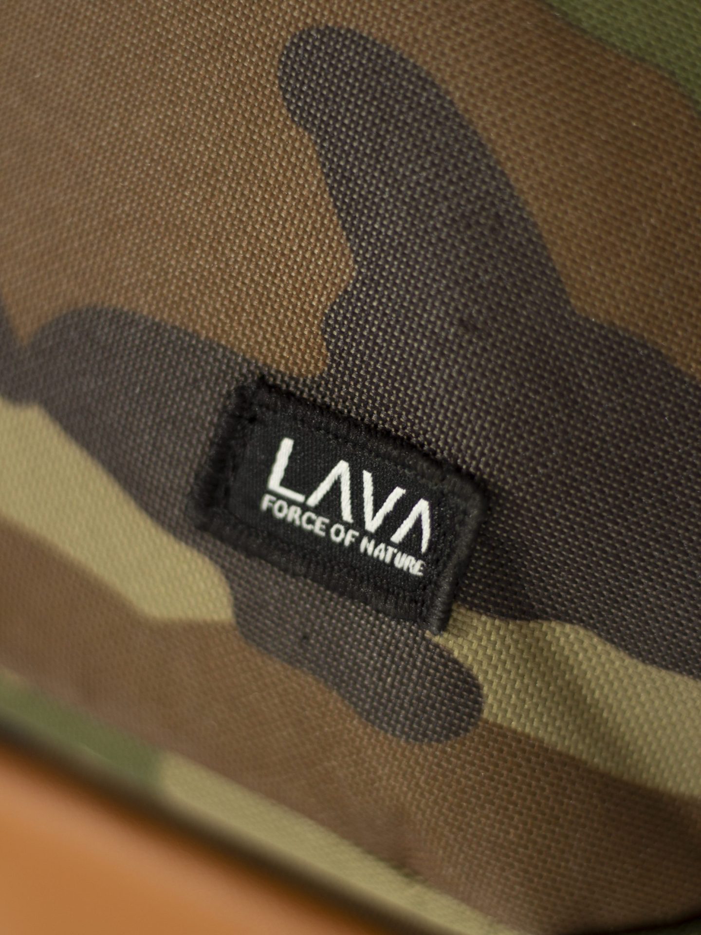 Mochila big urban combinada camuflada con suela - Imagen 2
