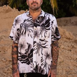 Alternative view of Camisa hawaiana aloha blanca